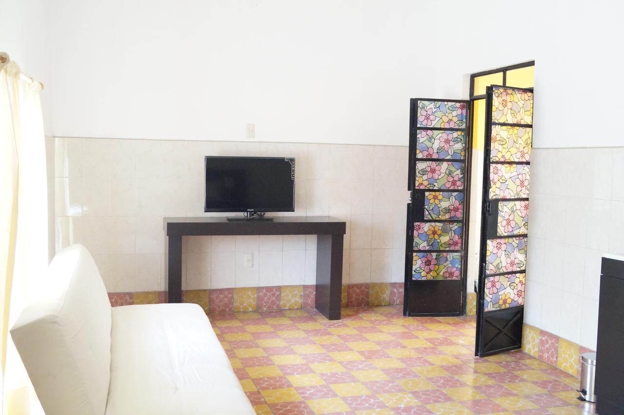 Casa De Los Soles B&B Hostal Тлакепаке Экстерьер фото